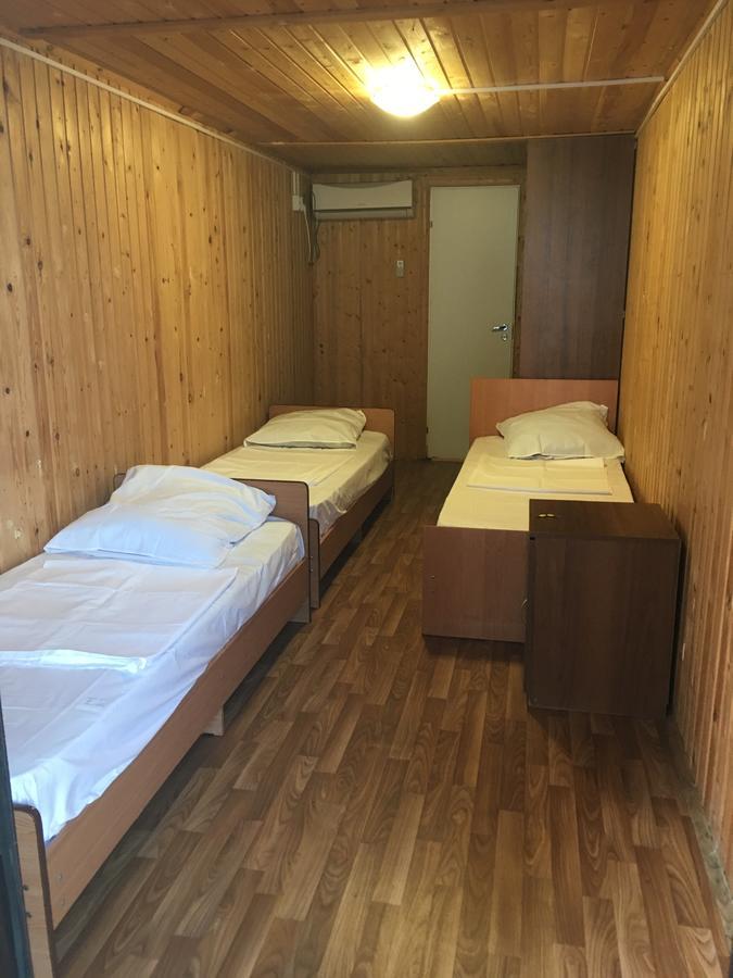 Guest House Tri Topolya Lidzava Extérieur photo